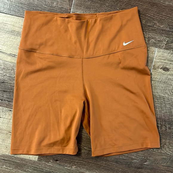High Waist Nike 8” Spandex Bike Short - Picture 1 of 1